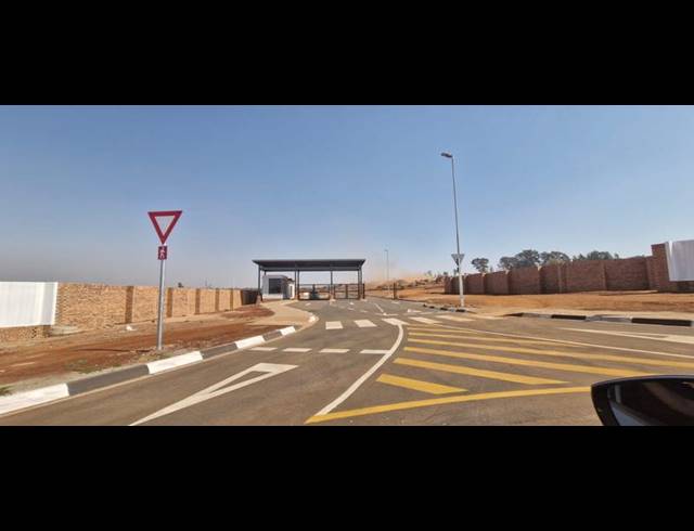 3 BEDROOM HOUSE FOR SALE IN FOUNTAINBROOK ESTATE